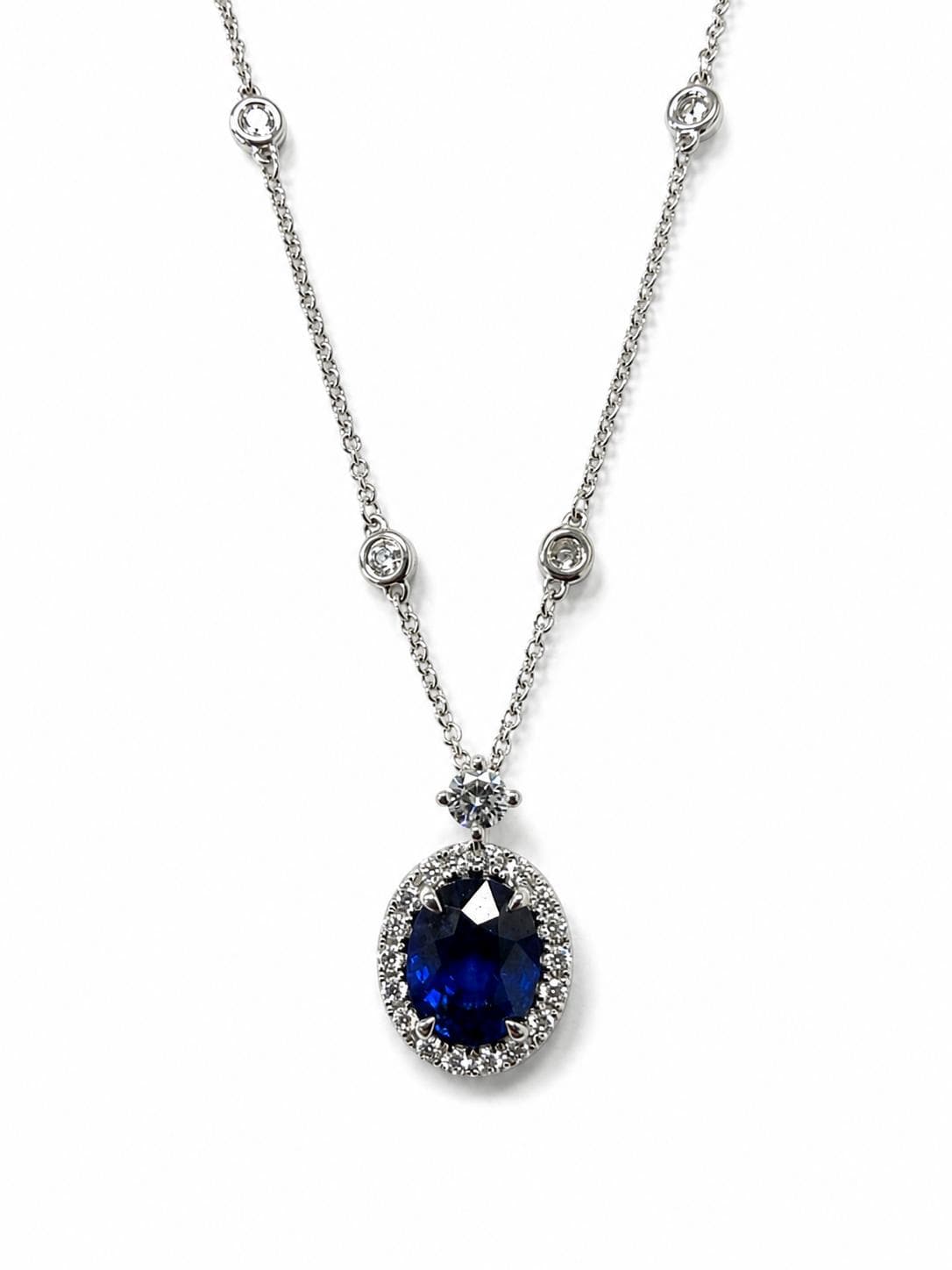 2.81 ct Oval Sapphire and Diamond Pendant Necklace