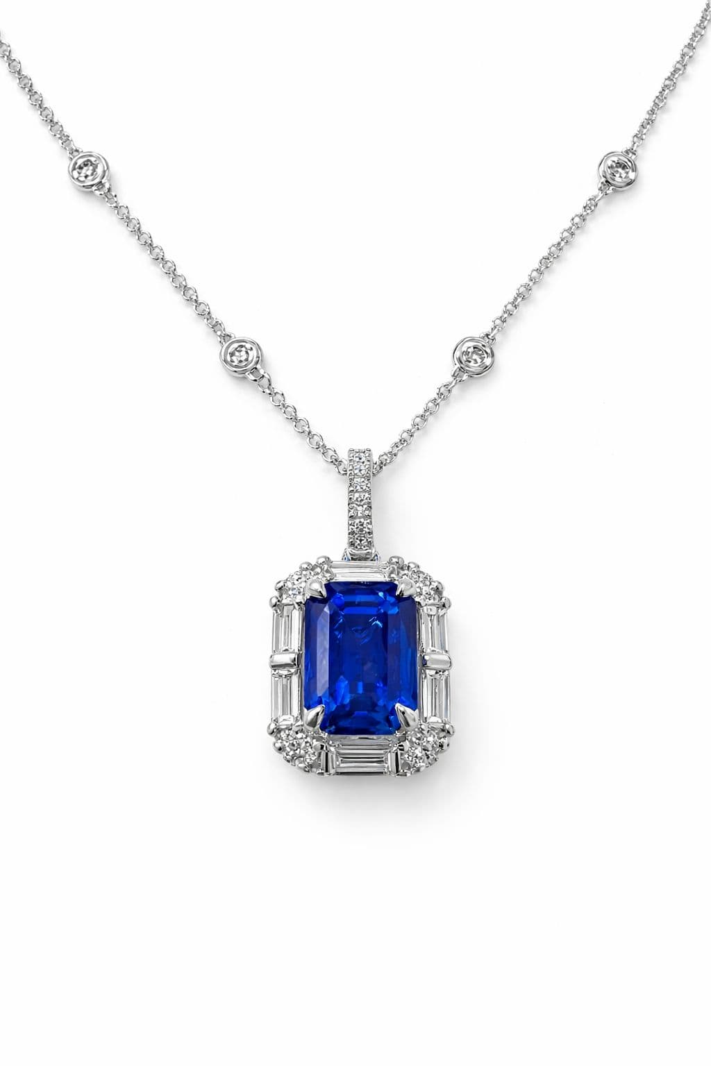 1.45 ct Sapphire and Diamond Pendant Necklace